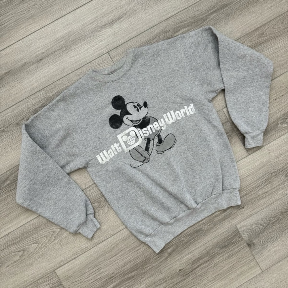Y2K Disneyland Resort Sweatshirt 🐭✨